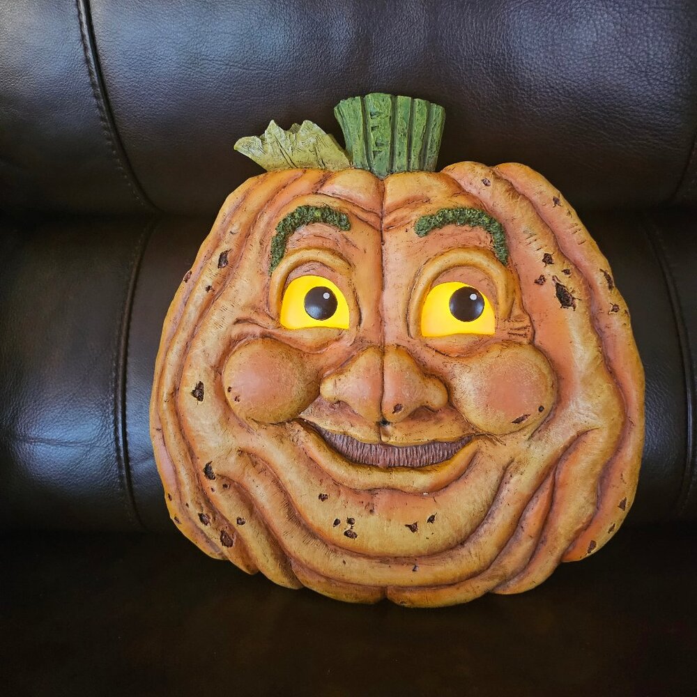 Vintage 2006 Halloween Animated Pumpkin Face Light Up Motion Eyes
